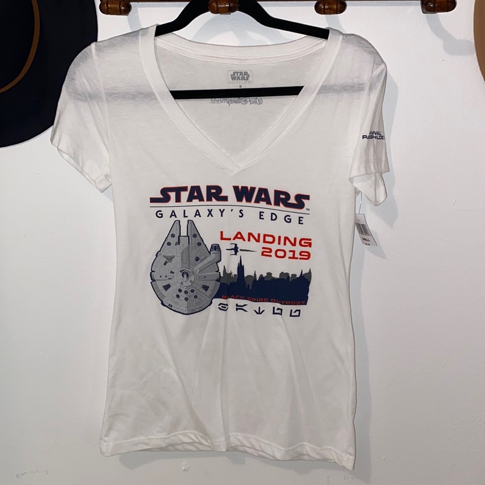 NWT Disney Annual Passholder opening day Galaxy’s edge t-shirt